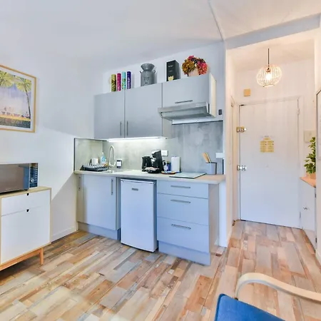 Le Festif Splendide Avec Loggia Au Carre D'or, Joie Speciale Pour Deux *